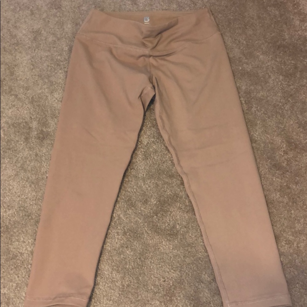 BUFF BUNNY CAPRIS